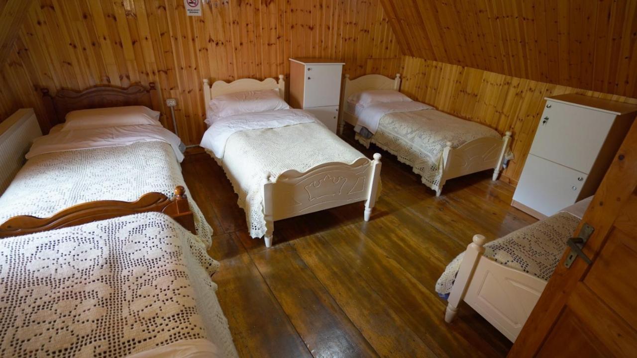 Bujtina Tradicionale Hotel Lepushe Exterior photo